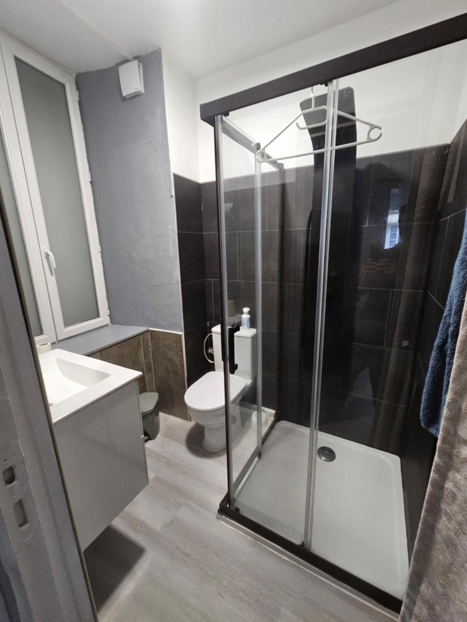 Sarl La Famille 2 Apartment Angouleme Ngoại thất bức ảnh